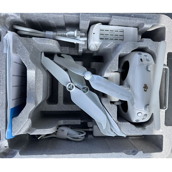 DJI PHANTOM 4 PRO V2.0(OPENBOX) + ACCESORIOS