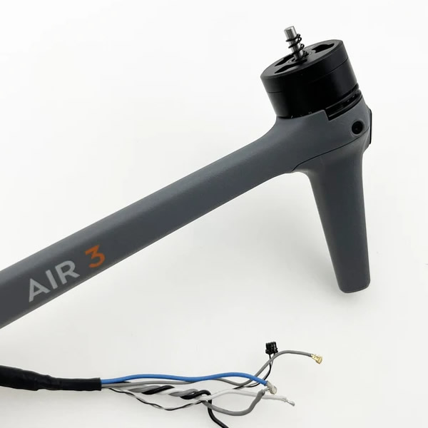BRAZO DELANTERO DERECHO(CON LOGO) PARA DJI AIR 3