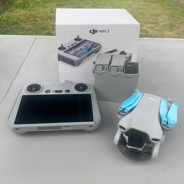 DJI MINI 3 CON RC 1(CON PANTALLA)