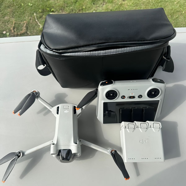 DJI MINI 3 PRO FLY MORE COMBO CON RC 1(CON PANTALLA)